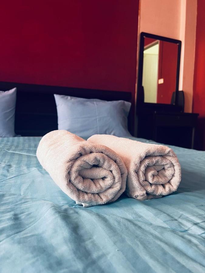 Lucky Banzaan Hotel Patong Ngoại thất bức ảnh
