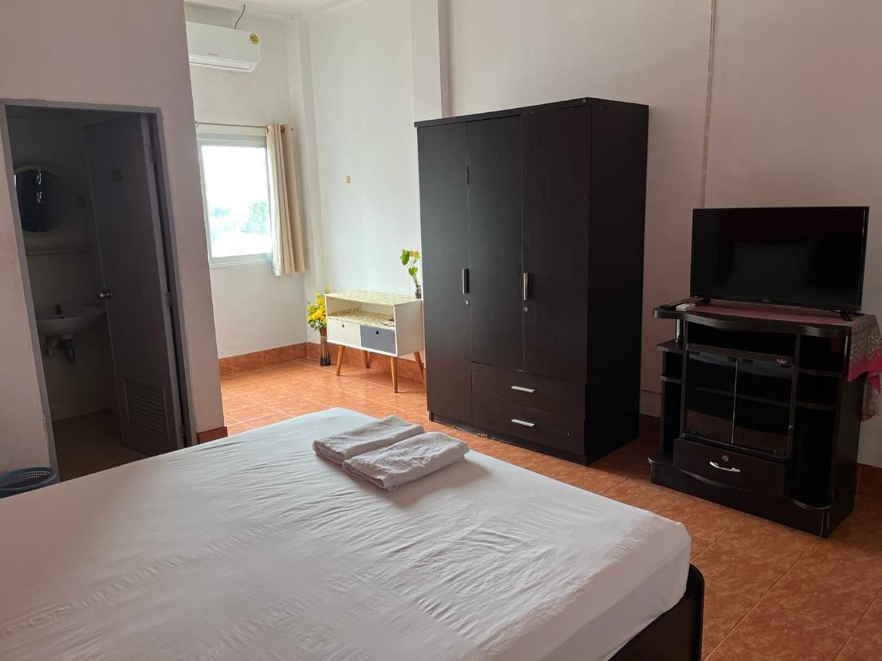 Lucky Banzaan Hotel Patong Ngoại thất bức ảnh