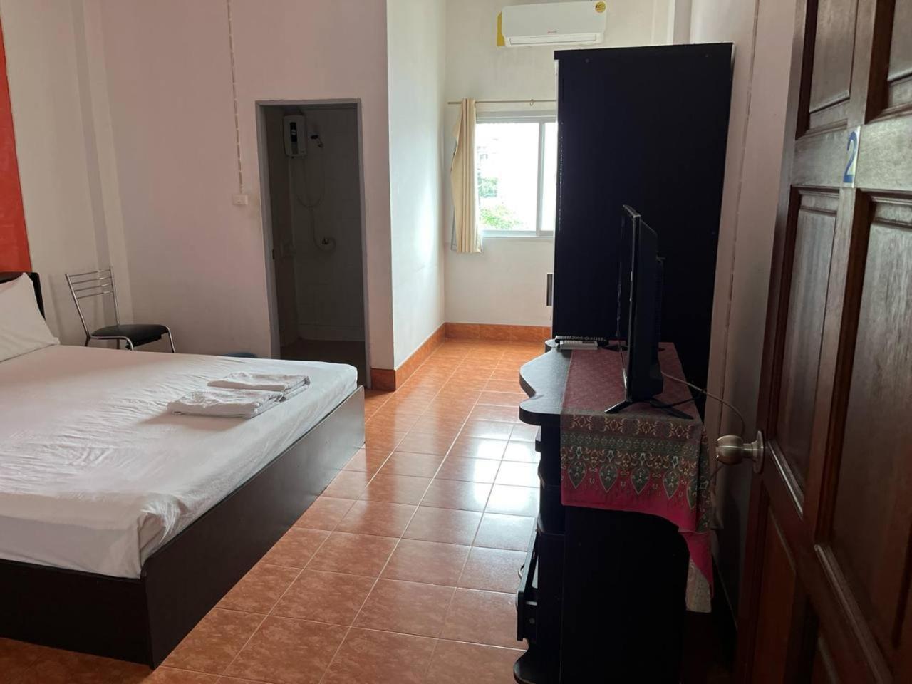 Lucky Banzaan Hotel Patong Ngoại thất bức ảnh