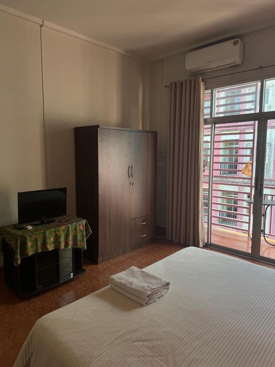 Lucky Banzaan Hotel Patong Ngoại thất bức ảnh